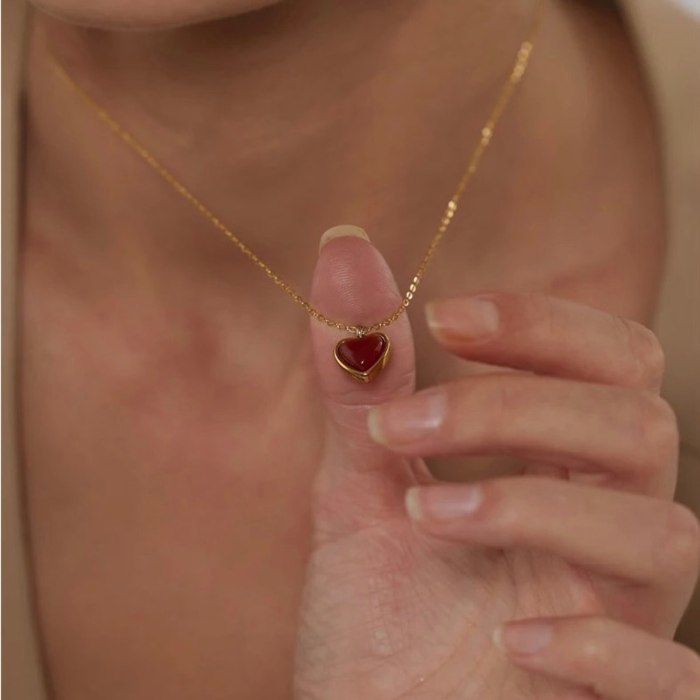 ◾️18k Gold Plated Red Agate Stone Heart Pendant Clavicle Necklace Chain